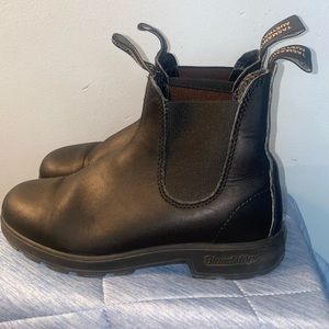 Black Blundstone boots